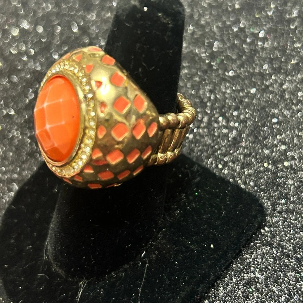 P2 2 Elegant Gold and Orange and Vintage Women's rings lot Stretch bands
